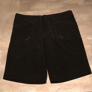 Athleta mid length shorts
